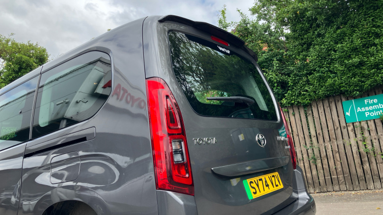 Toyota Proace City Verso 100kW Shuttle Long 50kWh 5dr Auto Electric Estate